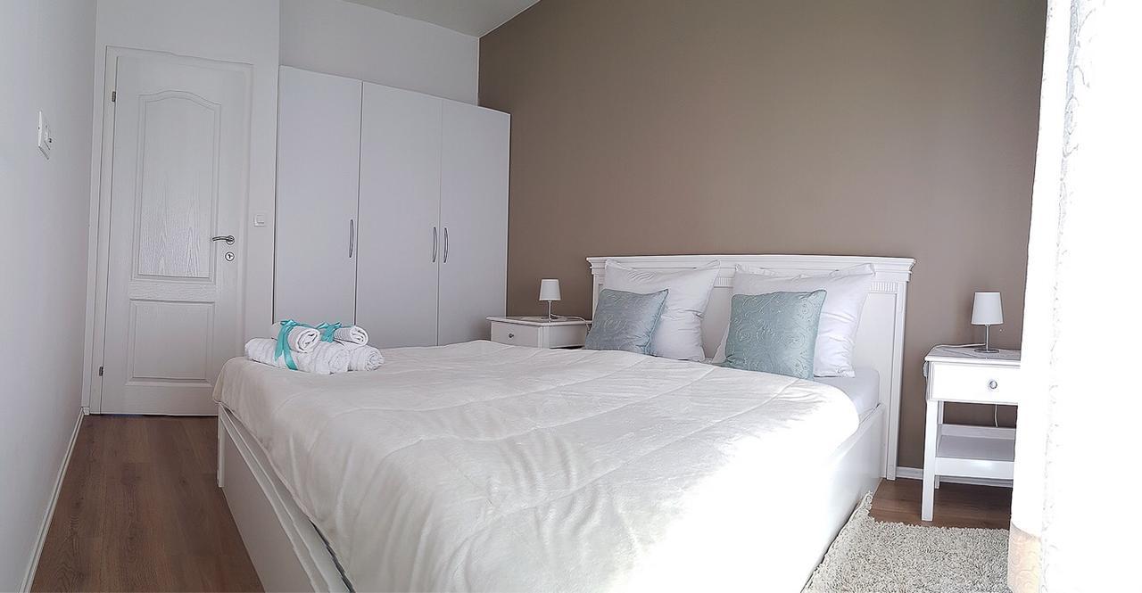 Happy Apartments โมสตาร์ ภายนอก รูปภาพ